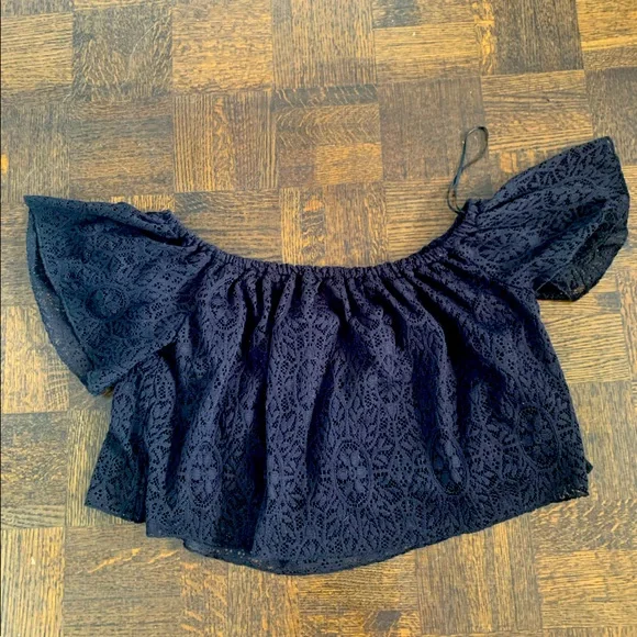 Off the Shoulder Top - Picture 2 of 4